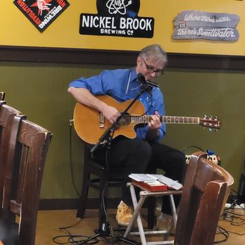 The Casual Pint - Toledo - Entertainment - very talented - Pubs Near Me - Toledo, Ohio