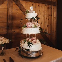 Cakes By Judy - Wedding cake