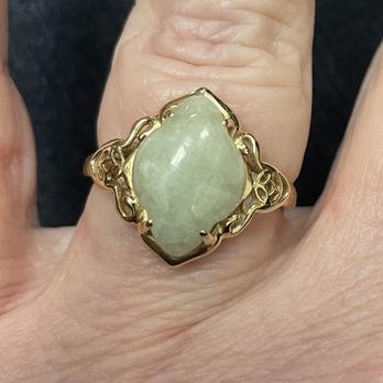 J&R Jewelers - This is a few years old now but I just love it. - Jewelry Near Me - Culpeper, Virginia J&R Jewelers - This is a few years old now but I just love it. - Jewelry Near Me - Culpeper, Virginia