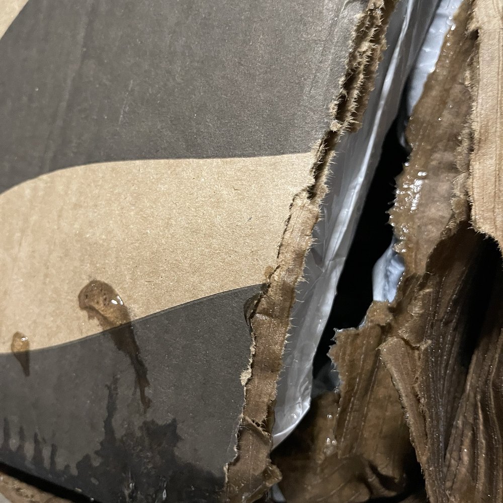 Pressed Juicery - Broken box with contents of ice pack spilling out - Juice Bars & Smoothies Near Me - Los Angeles, California Pressed Juicery - Broken box with contents of ice pack spilling out - Juice Bars & Smoothies Near Me - Los Angeles, California