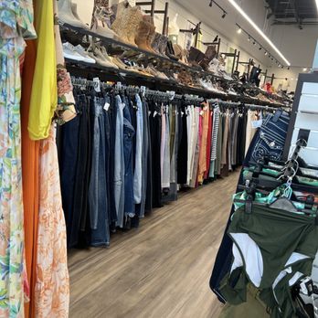 Uptown Cheapskate - Thrift Stores Near Me - San Antonio, Texas Uptown Cheapskate - Thrift Stores Near Me - San Antonio, Texas