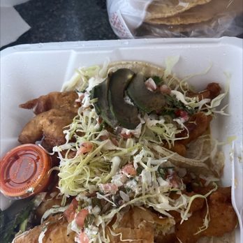 Mariscos 4 Vientos - Brown avocado - Seafood Near Me - Los Angeles, California Mariscos 4 Vientos - Brown avocado - Seafood Near Me - Los Angeles, California