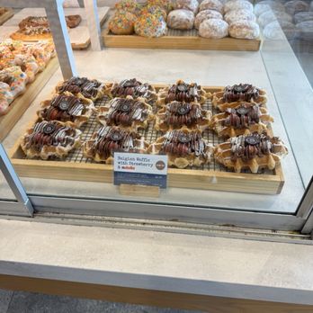 Paris Baguette - Belgian Waffle with Strawberry & Nutella® - Bakeries Near Me - Las Vegas, Nevada