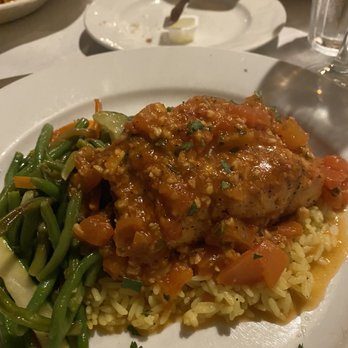 Zuppa - Salmon with chopped tomatoes over rice with green beans and yellow squash. Fish moist and delicious, vegetables not mushy. - Gastropubs Near Me - Wolcott, Connecticut
