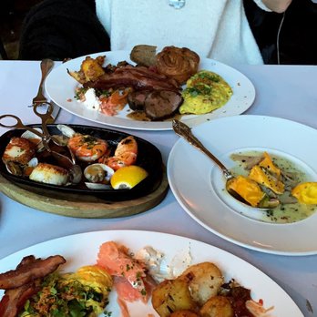 Maple & Ash - Steakhouses Near Me - Chicago, Illinois