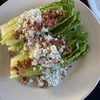 Morrison - Burbank - Wedge Salad - Gastropubs Near Me - Burbank, California