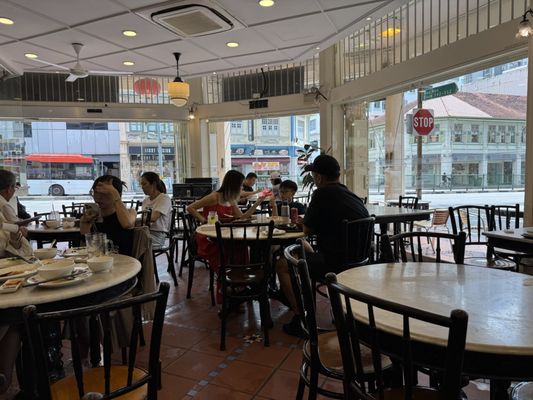 Loy Kee Best Chicken Rice by null