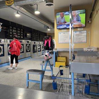 WaveMax Laundry - Laundromat Near Me - Tustin, California WaveMax Laundry - Laundromat Near Me - Tustin, California