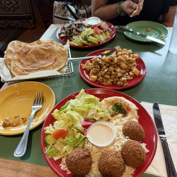 Sunnin Lebanese Cafe - Lebanese Near Me - Los Angeles, California Sunnin Lebanese Cafe - Lebanese Near Me - Los Angeles, California