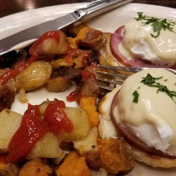 Dinerbar - Diners Near Me - Rego Park, New York