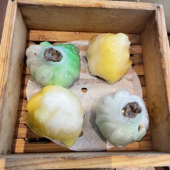 Yu Seafood Yorkdale - veggie dumpling and har gow - Desserts Near Me - Toronto, Ontario Yu Seafood Yorkdale - veggie dumpling and har gow - Desserts Near Me - Toronto, Ontario