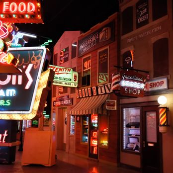 American Sign Museum - Museums Near Me - Cincinnati, Ohio