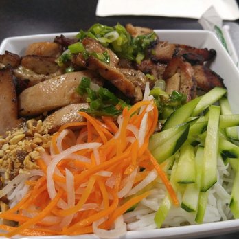 Rolls And Grill - Grilled Chicken bowl - Vietnamese Near Me - Bakersfield, California Rolls And Grill - Grilled Chicken bowl - Vietnamese Near Me - Bakersfield, California
