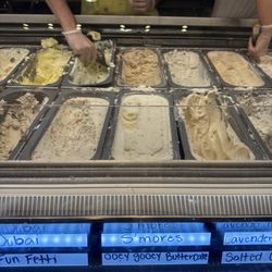 Betty Raes Ice Cream - Ice cream flavors