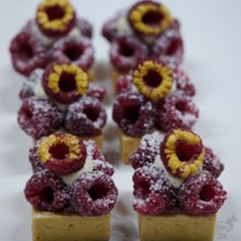 Le Macaron - raspberry tart - Macarons Near Me - Key Biscayne, Florida
