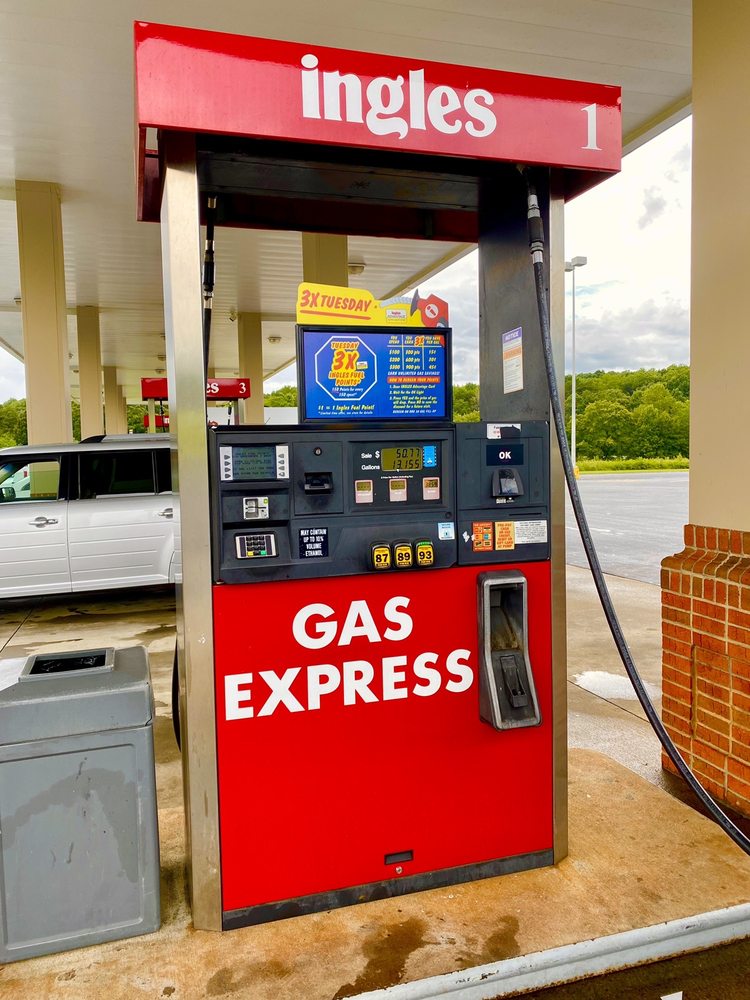 Ingles Gas Express, Forest City Roadtrippers