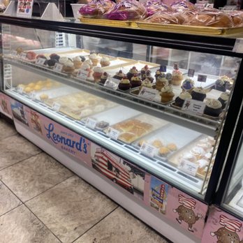 Leonard's Bakery - Bakeries Near Me - Honolulu, Hawaii Leonard's Bakery - Bakeries Near Me - Honolulu, Hawaii