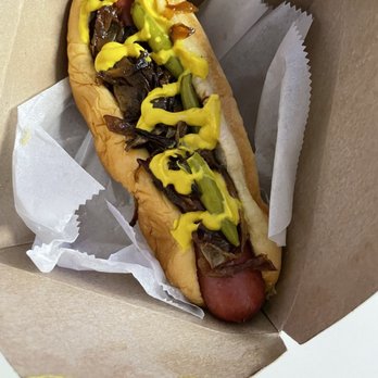 Bobbi’s Italian Beef - Polish dog - Hot Dogs Near Me - Brooklyn, New York