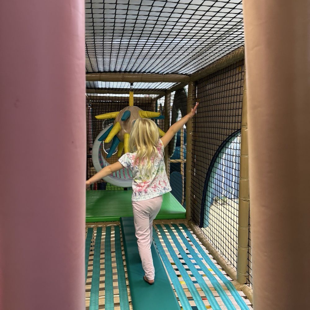 Play structure Play structure