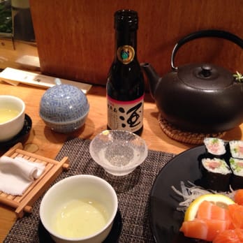Isami - Cold saki and green tea with nigiri - Japanese Near Me - Paris, 75