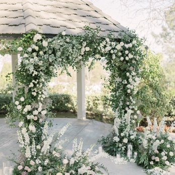 Mulberry and Moss - Florists Near Me
