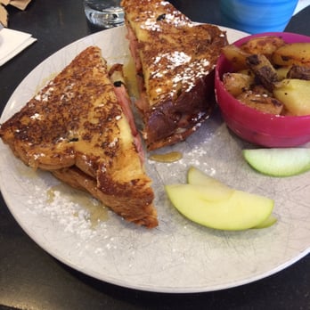 Fitzwater Cafe - Monte cristo - Breakfast & Brunch Near Me - Philadelphia, Pennsylvania Fitzwater Cafe - Monte cristo - Breakfast & Brunch Near Me - Philadelphia, Pennsylvania