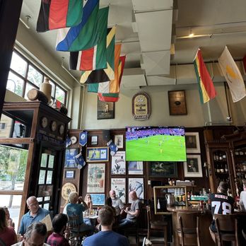 Brit's Pub - Pubs Near Me - Minneapolis, Minnesota