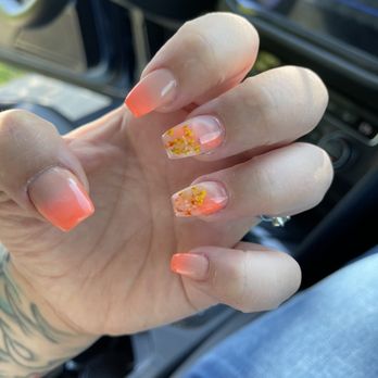 Pink and White Nails - Chop hooked me up with dried flowers and everything - Nail Salons Near Me - San Antonio, Texas Pink and White Nails - Chop hooked me up with dried flowers and everything - Nail Salons Near Me - San Antonio, Texas