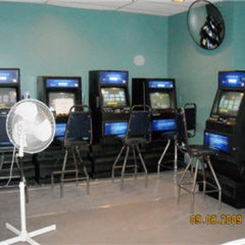 Salon de Quilles Laval - Bowling Near Me - Quebec City, Quebec Salon de Quilles Laval - Bowling Near Me - Quebec City, Quebec