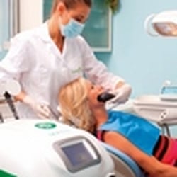 Doctora Laura Sierra - Tratamiento de estetica de la Sonrisa por Radiofrecuencia