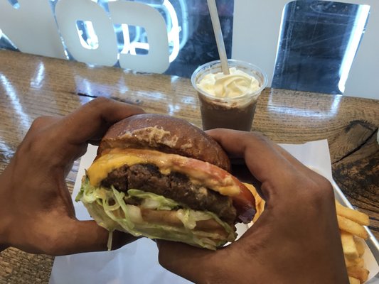 Holy Burger LES by null