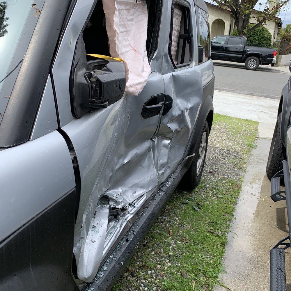 McGee Lerer Ogrin - Side view of car - Personal Injury Law Near Me - Pasadena, California McGee Lerer Ogrin - Side view of car - Personal Injury Law Near Me - Pasadena, California
