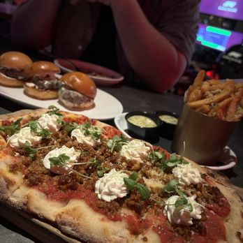 F1 Arcade - Italian Sausage Flatbread - Arcades Near Me - Washington, DC, District of Columbia
