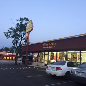 Winchell's Donut House - Parking lot view - Donuts Near Me - Denver, Colorado Winchell's Donut House - Parking lot view - Donuts Near Me - Denver, Colorado