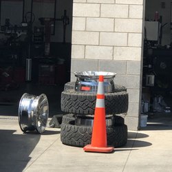 Les Schwab Tire Center