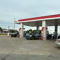 Exxon - Fueling area