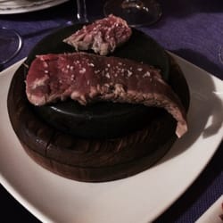 La Casita Peñafiel - Steak on a hot stone cooked at your table.