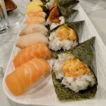 Kawawa Japanese Restaurant - Sushi Bars Near Me - Burnaby, British Columbia