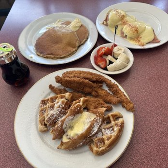Waterfalls Cafe - American Near Me - Spring, Texas