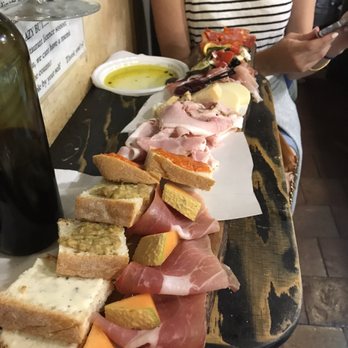 Cantina dei Papi - Large plate - Wine Bars Near Me - Rome, RM