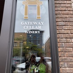 Gateway Cellar Winery - Front window