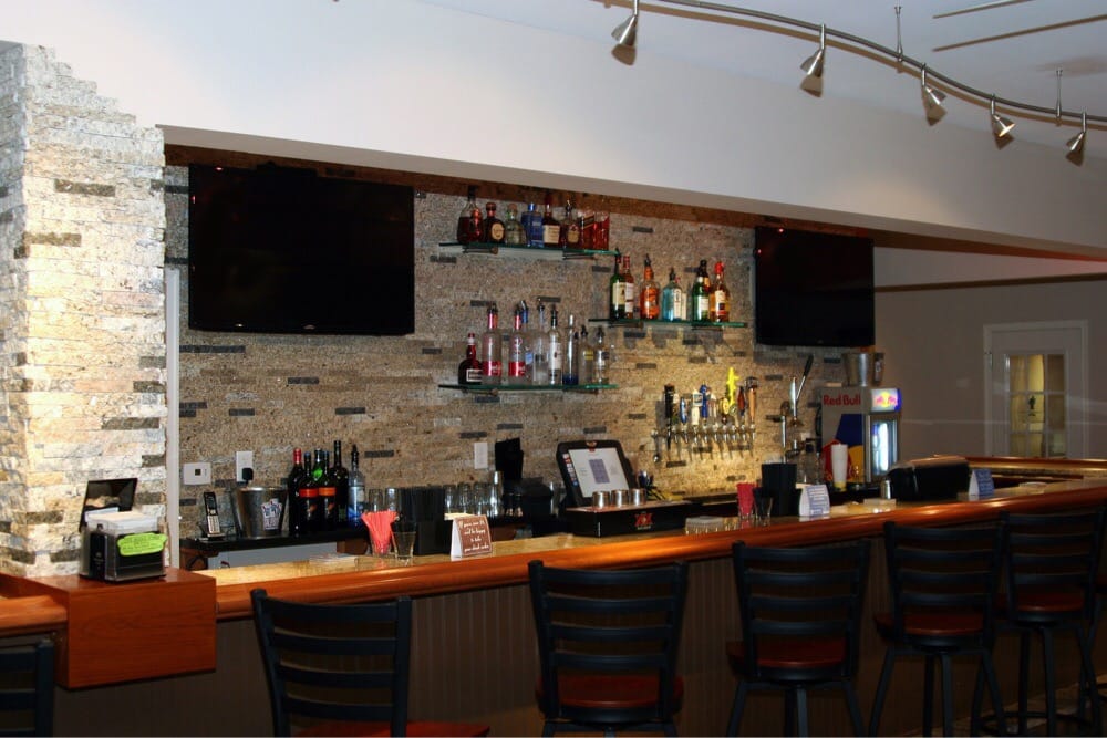 The Van Reed Inn Logo