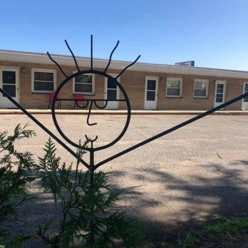Triangle Motel - Hotels Near Me - Alma, Michigan