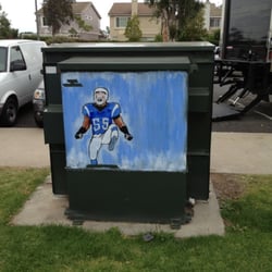 A local artist painted this tribute to Junior Seau on one of the power boxes nearby.  Great job!