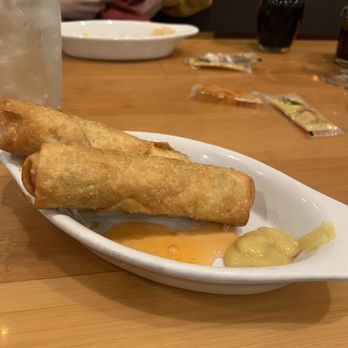 Jeng Chi - Egg Roll (1) - Bakeries Near Me - Dallas, Texas