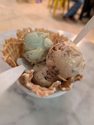 Jeni's Splendid Ice Creams by null