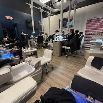 NAILaCARTE - West Loop - Nail Salons Near Me - Chicago, Illinois