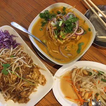 Pestle Rock - Mee Ka Ti 3.5/5.   Kao soi 4/5. Papaya salad 4/5. - Thai Near Me - Seattle, Washington