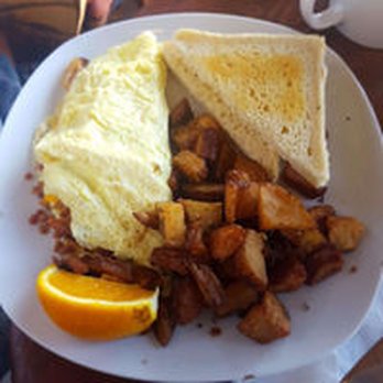 Flying Beaver Bar - Pubs Near Me - Richmond, British Columbia
