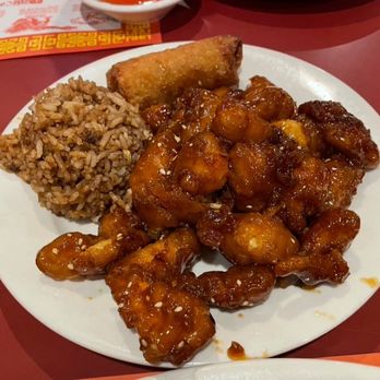 Yang's Chinese Restaurant - Sesame chicken - Chinese Near Me - Woodbury, Minnesota Yang's Chinese Restaurant - Sesame chicken - Chinese Near Me - Woodbury, Minnesota